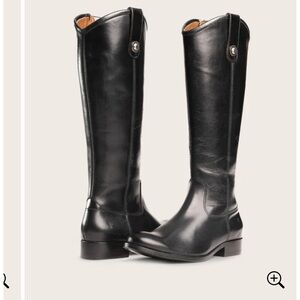 Like New MELISSA BUTTON INSIDE ZIP boots